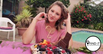 Vaardighede is iets om op trots te wees, veral as jy dit oorerf het. Chanel van Wyk (21) praat oor hoe haar liefde vir bak wat as jong meisie in haar ouma se kombuis begin het, terwyl sy die laaste van die beslag uit die bak uitgelek het.