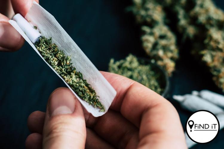Manne in hegtenis wat glo dagga aan studente verkoop