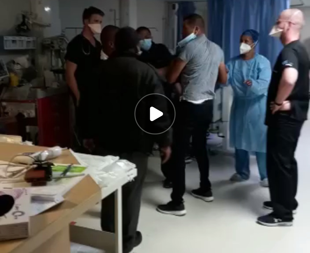 Kby-hospitaal: Dokter 'wurg' pasiënt se seun (Foto: Skermgreep uit die video)