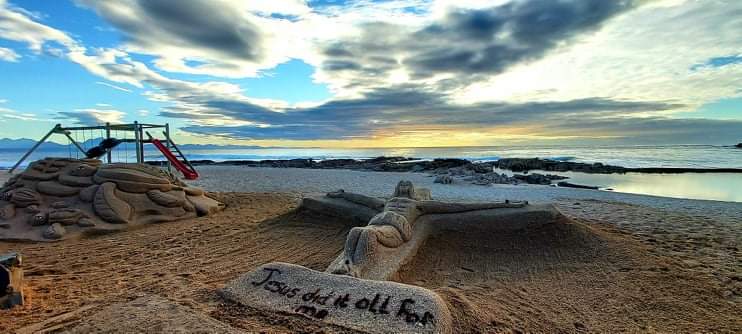 Die foto's is voor Delfinos, 'n restaurant op Mosselbaai, geneem. (Foto: Verskaf)