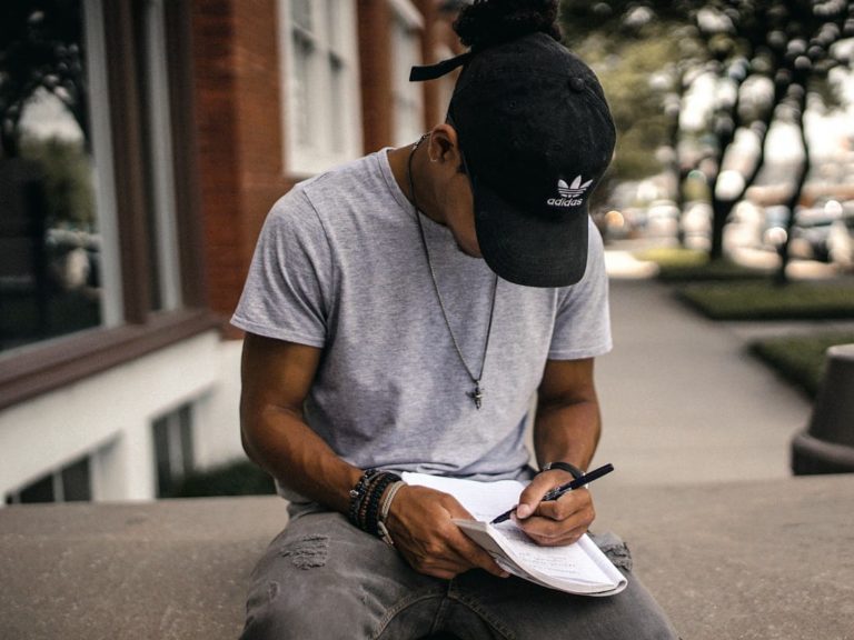 Het jy 'n inspirerende, motiverende of emosionele storie om te vertel? (Foto: Unsplash)