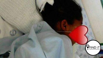 KAAPSTAD.- ’n 10-Jarige meisie is tans in ’n kritieke toestand in die Rooi Kruis-hospitaal nadat ’n 10-jarige seun haar na bewering in die kop met ’n mes gesteek het.