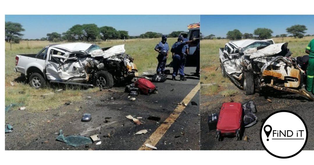 Botsing: Twee dood na bakkie glo in Sol Plaatje-vragmotor vasry