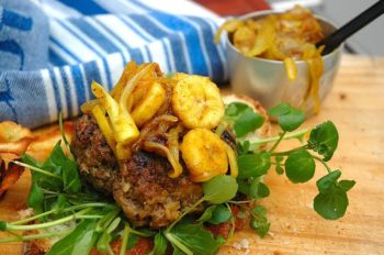 Kerrie-en-piesang-frikkadelle - Resep (Foto: My Easy Cooking)