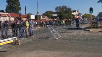 Vier in hof na twee werkers op plaas doodgeskiet is (Foto: Skermgreep)