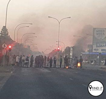 Nege in hegtenis na protesaksie in Kimberley