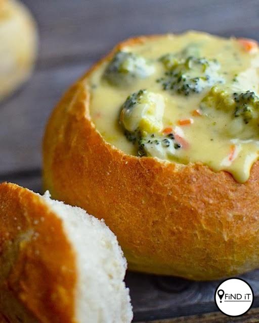 Kaasagtige broccolisop in ‘n broodbakkie – resep