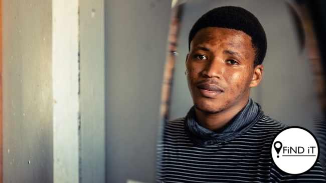 Na agt maande in die gevangenis slaap hy in huis vir haweloses