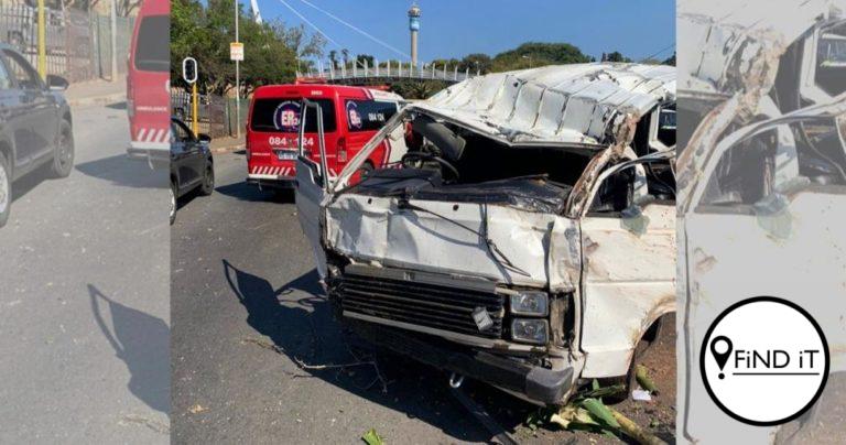 Minibustaxi bots teen boom en rol, sewe beseer