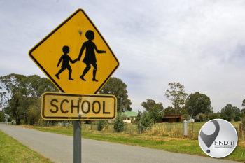 Gr. 3-leerder dood na taxi hom stamp