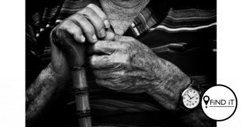 Bejaarde (81) glo kaal uitgetrek en geslaan