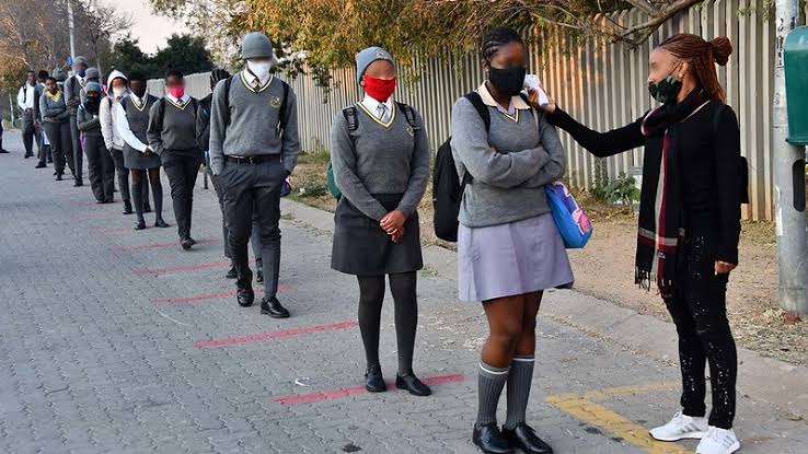 Skole heropen op 19 Julie (Foto: SABC News)