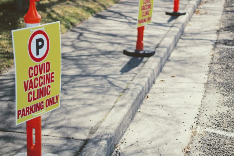 Inentings binnkort beskikbaar vir 50 - 59 jariges (Foto: Unsplash)