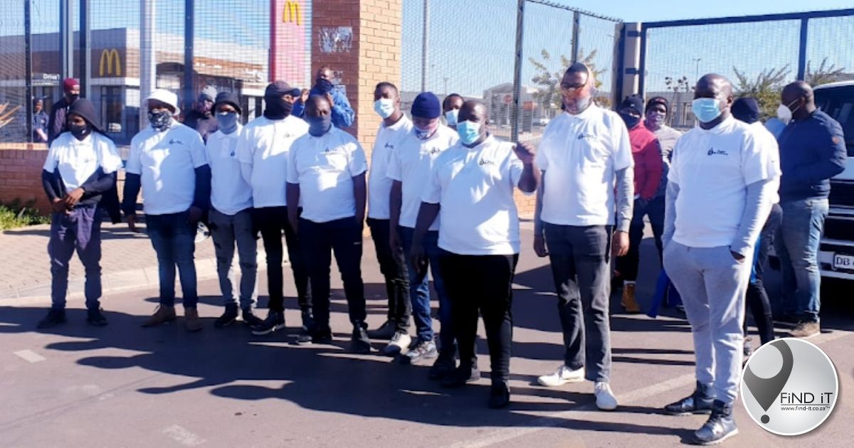 ‘We will die for our kasi’ – Kasi Brothers hold the line against looters