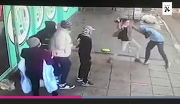 KYK: Boervrou moker dief wat selfoon probeer steel (Foto: Skermgreep uit die video, Netwerk24)