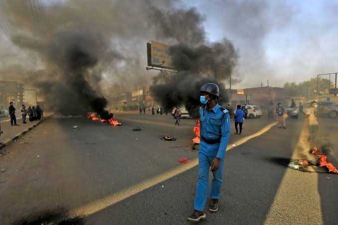 'Ons bou op, ons breek nie af nie', sê Cyril oor Zuma-optogte (Foto: Middle East Monitor)