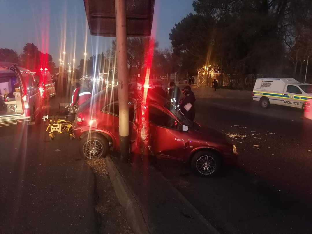 Nog 'n ongeluk op ysige Bloem-pad (Foto: Med247 Bloemfontein, Facebook)