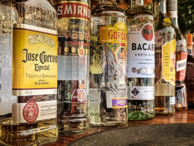 'Ons is op ons knieë,' sê drankbedryf (Foto: Unsplash)
