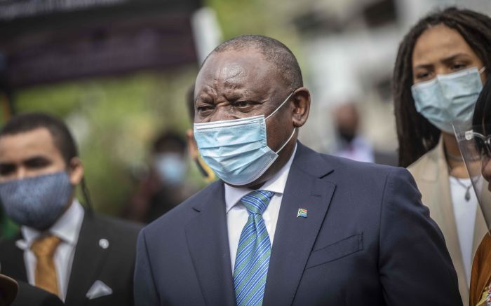 'Mense verloor hulle lewens,' sê president oor onluste in KZN, Gauteng