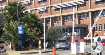 oe Dube Dinsdag teruggekeer het na die hospitaal het sy haar dogter dood in 'n rolstoel gevind.
