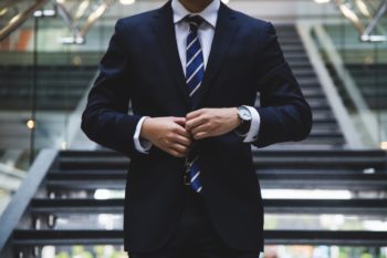 Prokureur vas oor hy amptenaar met R200 probeer omkoop (Foto: Unsplash)