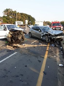 Vier beseer in kop-aan-kop-botsing (Foto: Shawn Herbst, Netcare 911-woordvoerder)