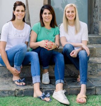 Magé Troskie het in 'n oogwenk bekend geraak vir die spesiale boodskap wat sy aan die gr. 8-leerlinge met haar skool se opening oorgedra het. (Foto: Hoer \