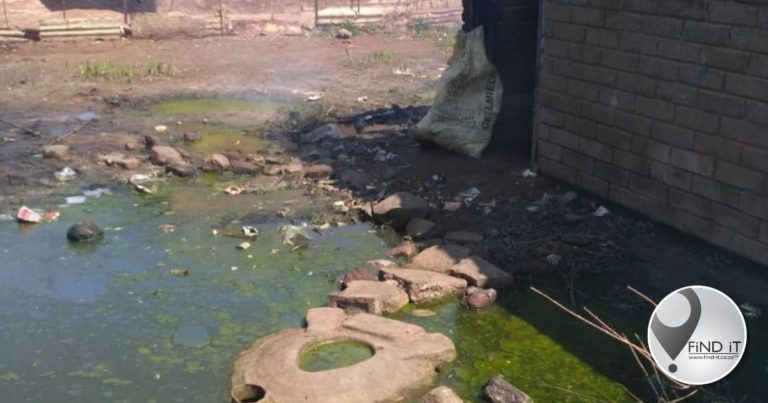 Ikutseng-inwoners se huise oorstroom deur rioolwater