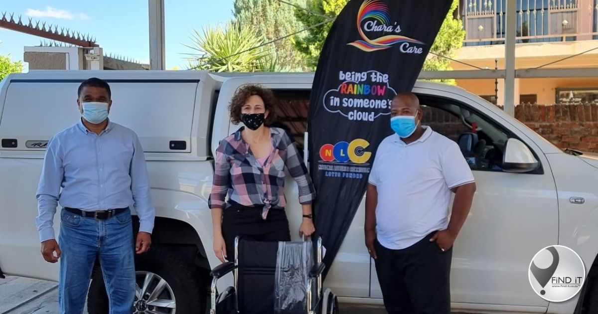 Rolstoel vir bejaarde verkragtingslagoffer