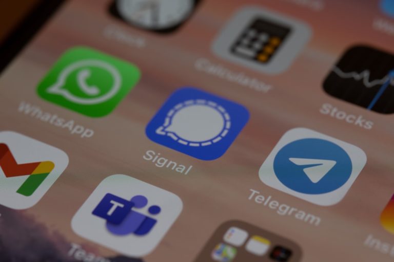 WhatsApp, Facebook, Instagram al ure van lyn af