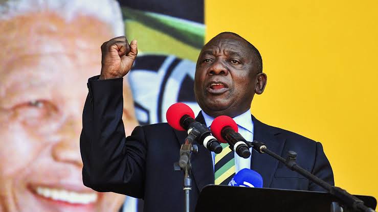President Ramaphosa vergader Sondag met koronavirusraad (Foto: NPR)