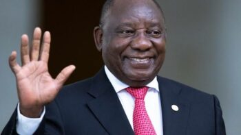 Ramaphosa smeek: laat jou inentou eers volgende week