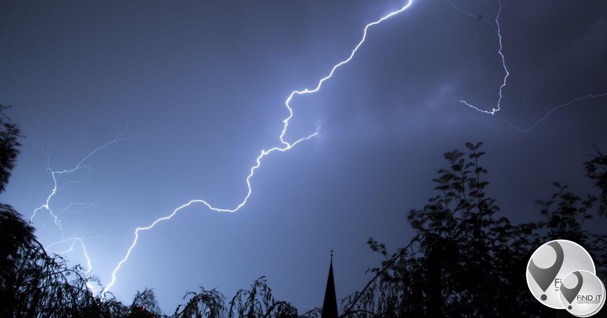 Severe thunderstorms, fire danger and a heat wave expected Monday