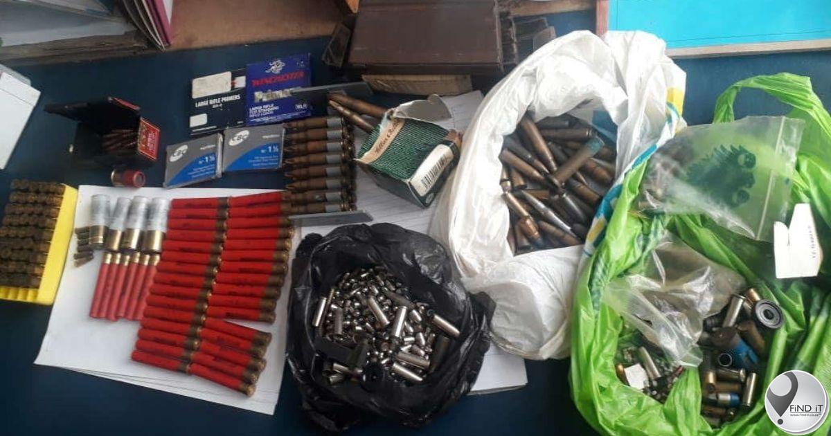The SAPS have praised officials working in the Hopetown district of the Northern Cape, after they discovered a trove of illegal ammunition and explosives at a plot near Orania.