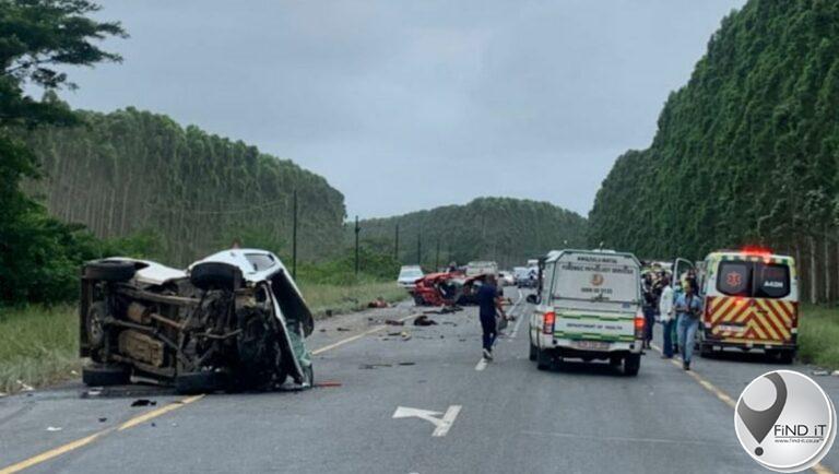 Four of family killed in horrific accident on N2 on their way to weddingway to wedding in N2 crash.