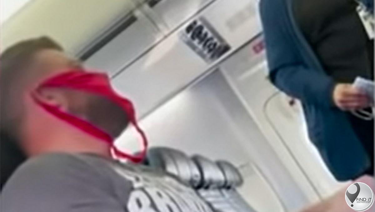 Man kicked off flight for wearing women's underwear as face mask