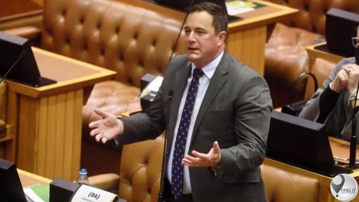 John Steenhuisen calls on President Cyril Ramaphosa to end the curfew on New Year's eve