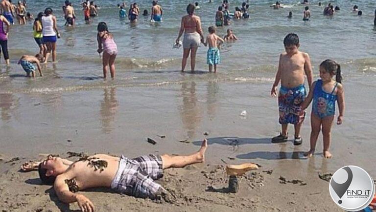 Thousands of holidaymakers flocked to Durban beaches on Sunday