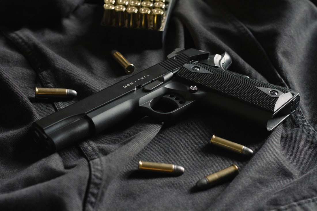 Couple tied up and robbed in house robbery