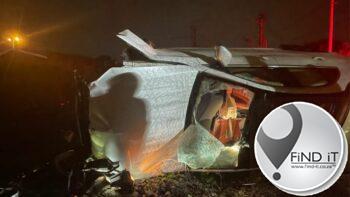 Bestuurder beseer toe motor omslaan