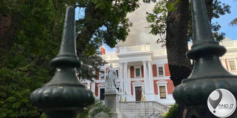 Old Assembly not National Assembly on fire, says De Lille