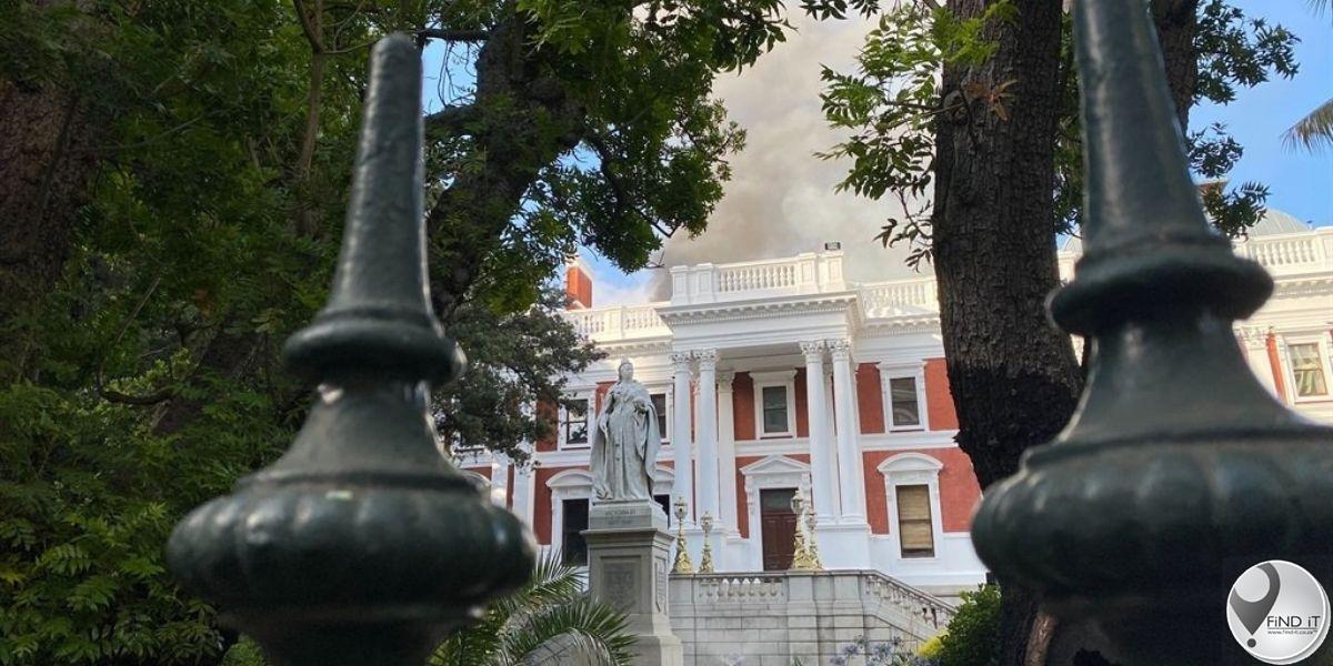 Old Assembly not National Assembly on fire, says De Lille
