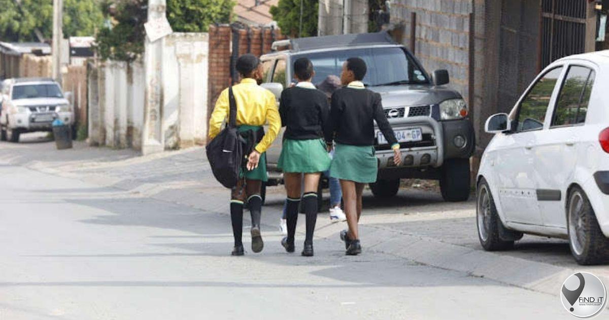 Skool weier leerlinge toegang omdat 'hulle te oud is'