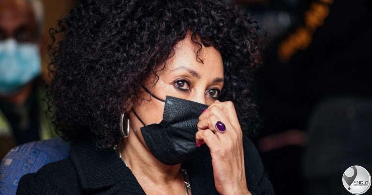 'Ek het vir hierdie land geveg,' sê Lindiwe Sisulu