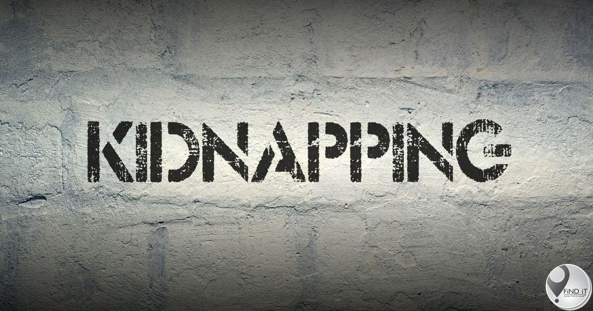 Tiener spring uit motor 'om van ontvoerders te ontsnap'