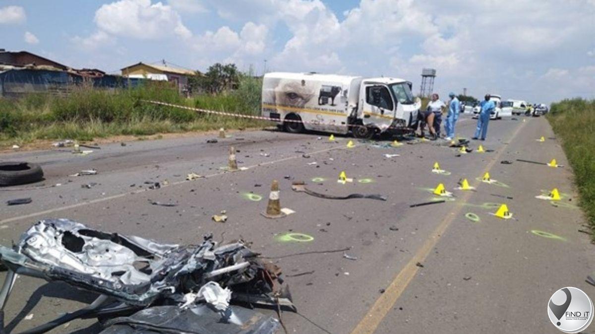 Two suspects killed in an attempted cash van heist in Delmas