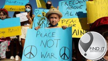 Peaceful protesters call on government to condemn the Russian invasion of Ukraine