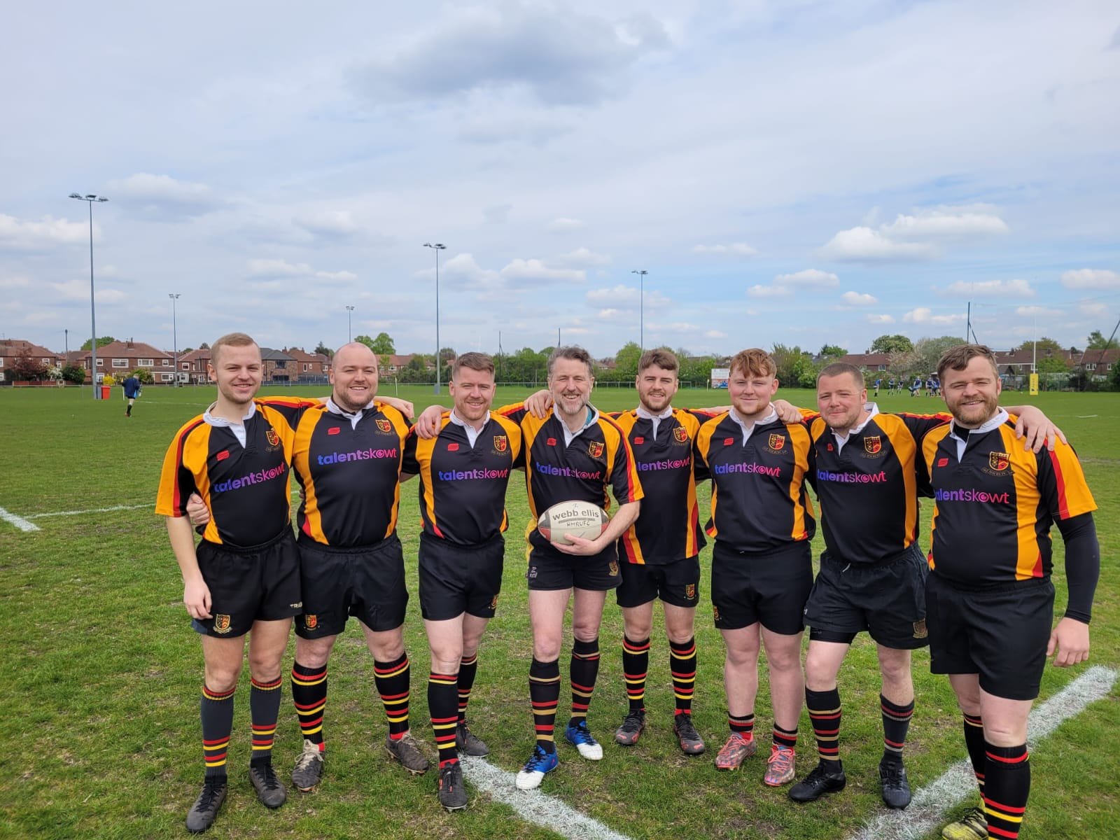 (Foto: Heaton Moor Rugby, Twitter)