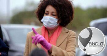 Lindiwe Sisulu, minister van toerisme, beskuldig kritici dat hulle onpatrioties is