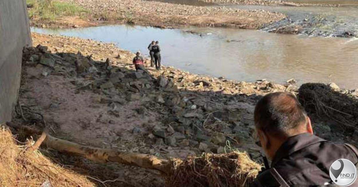 Verbyganger sien lyk op die Tongaat-rivieroewer